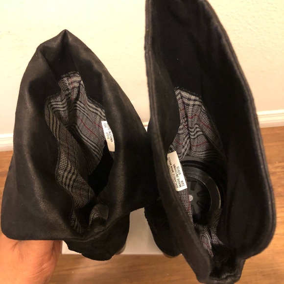 Boots - Picture 8 of 8